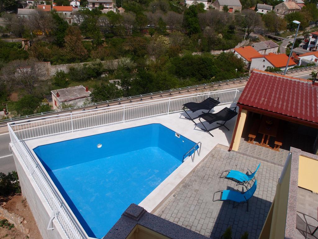 Apartments Zora Senj  Luaran gambar