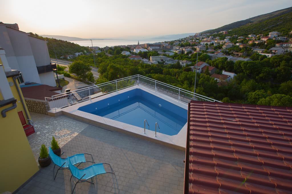 Apartments Zora Senj  Luaran gambar